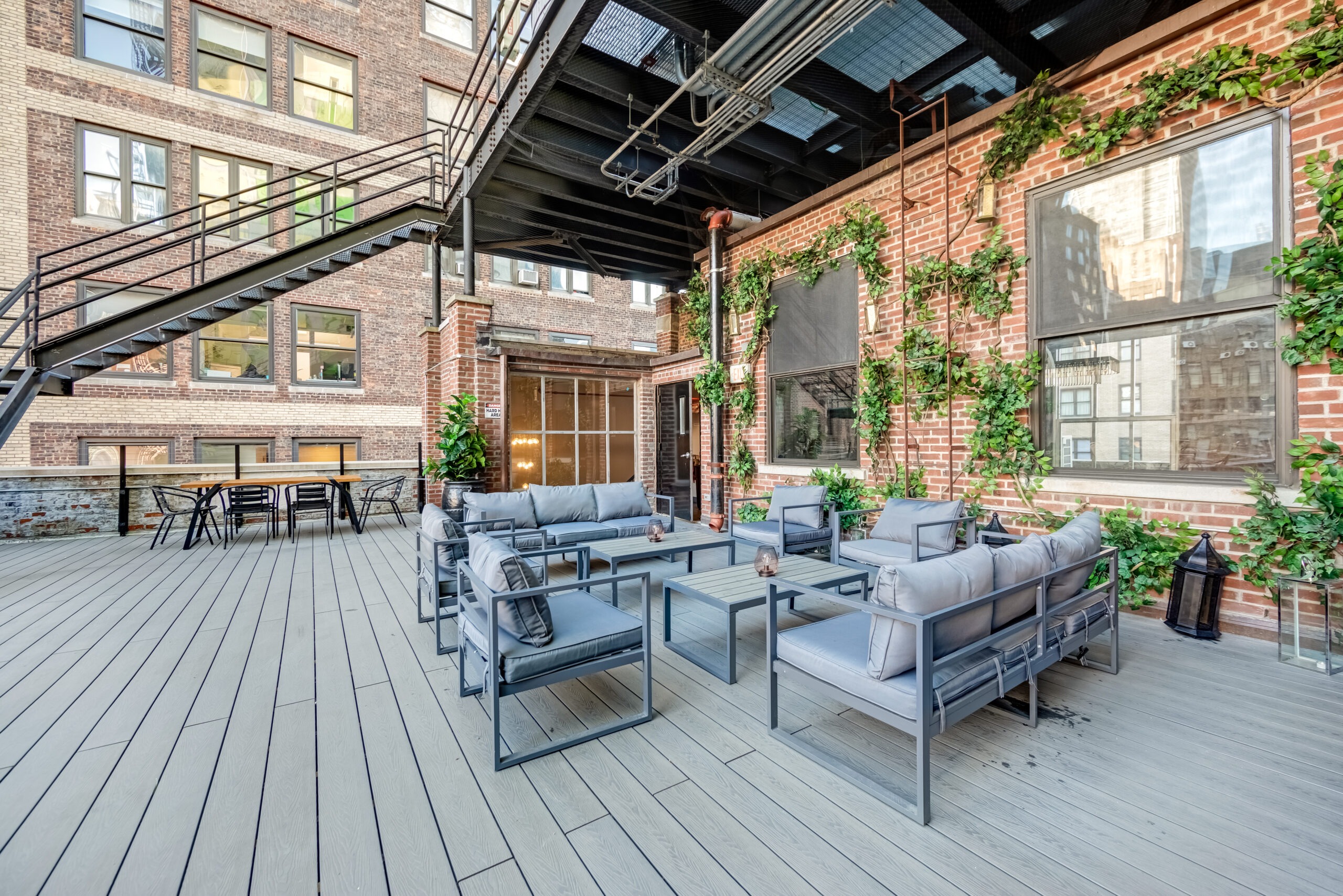 OASIS Rooftop as perfect venue for Corporate Holiday Party in NYC